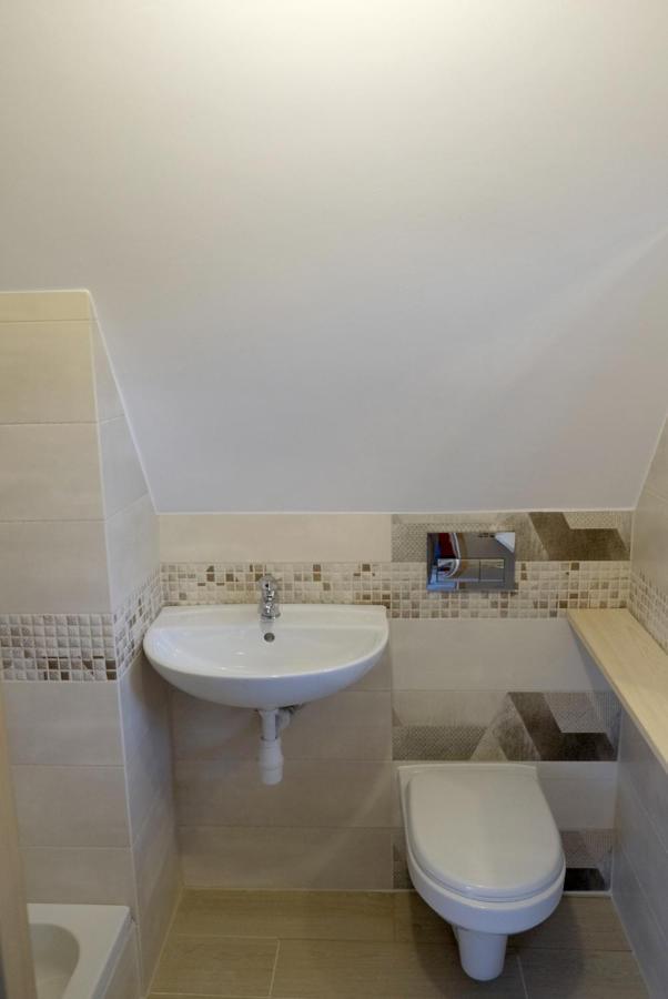 Tudobrze Noclegi W Piramidach Borzytuchom Exterior foto