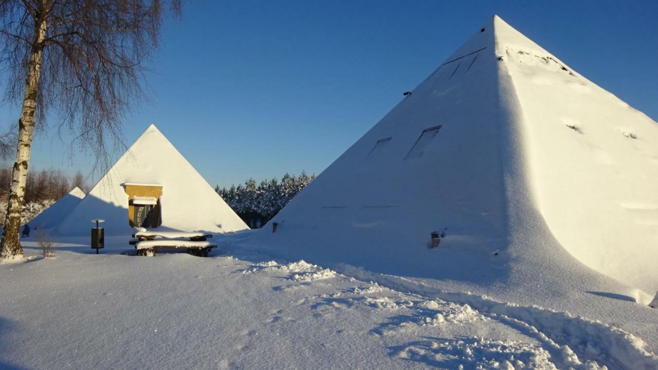 Tudobrze Noclegi W Piramidach Borzytuchom Exterior foto