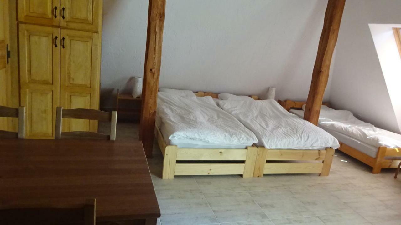 Tudobrze Noclegi W Piramidach Borzytuchom Exterior foto