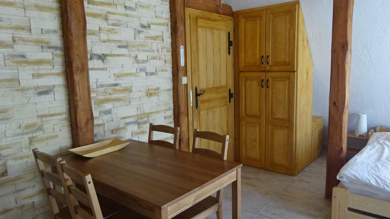 Tudobrze Noclegi W Piramidach Borzytuchom Exterior foto